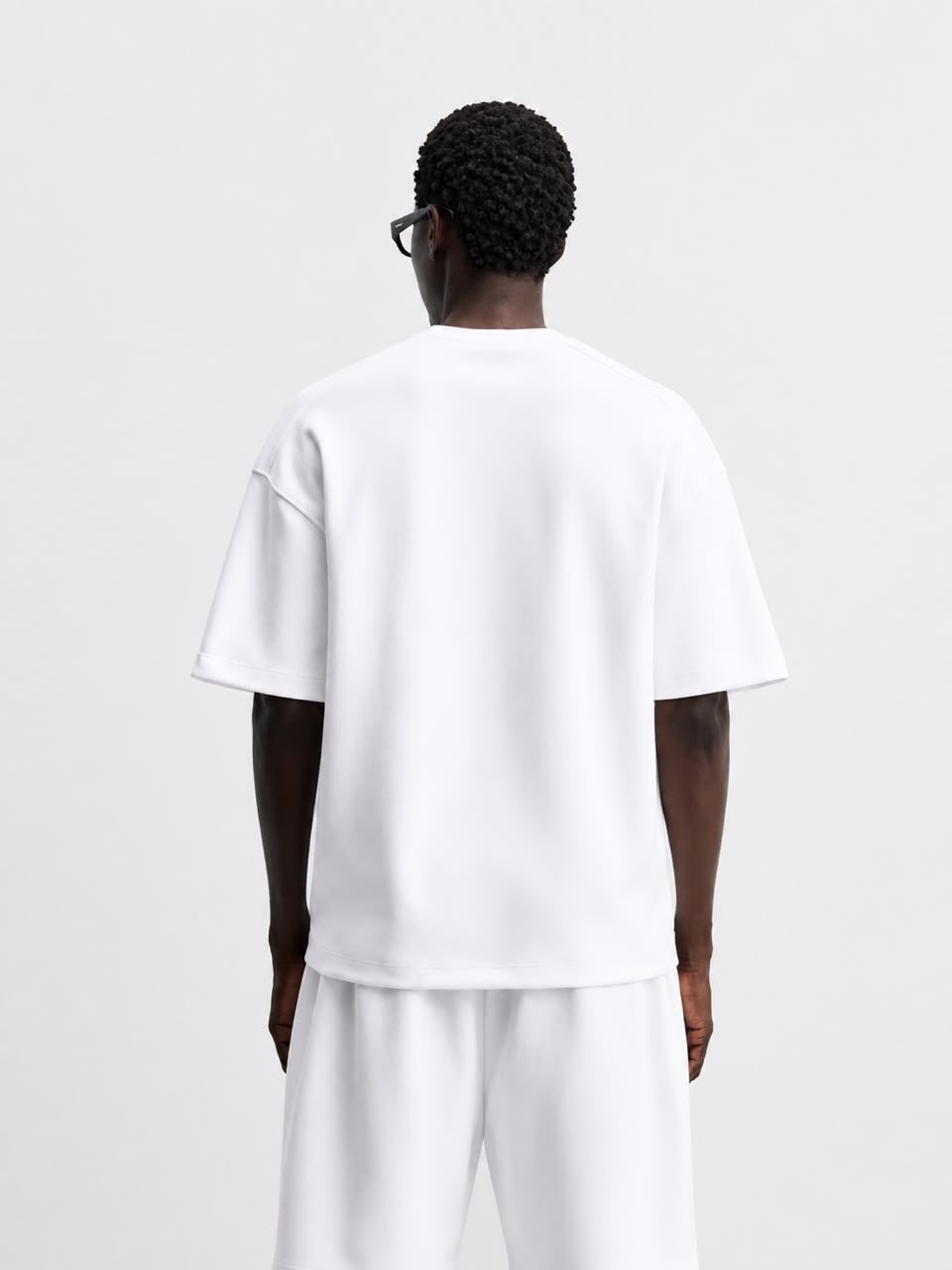 Round Zara Short Sleeve T-Shirt