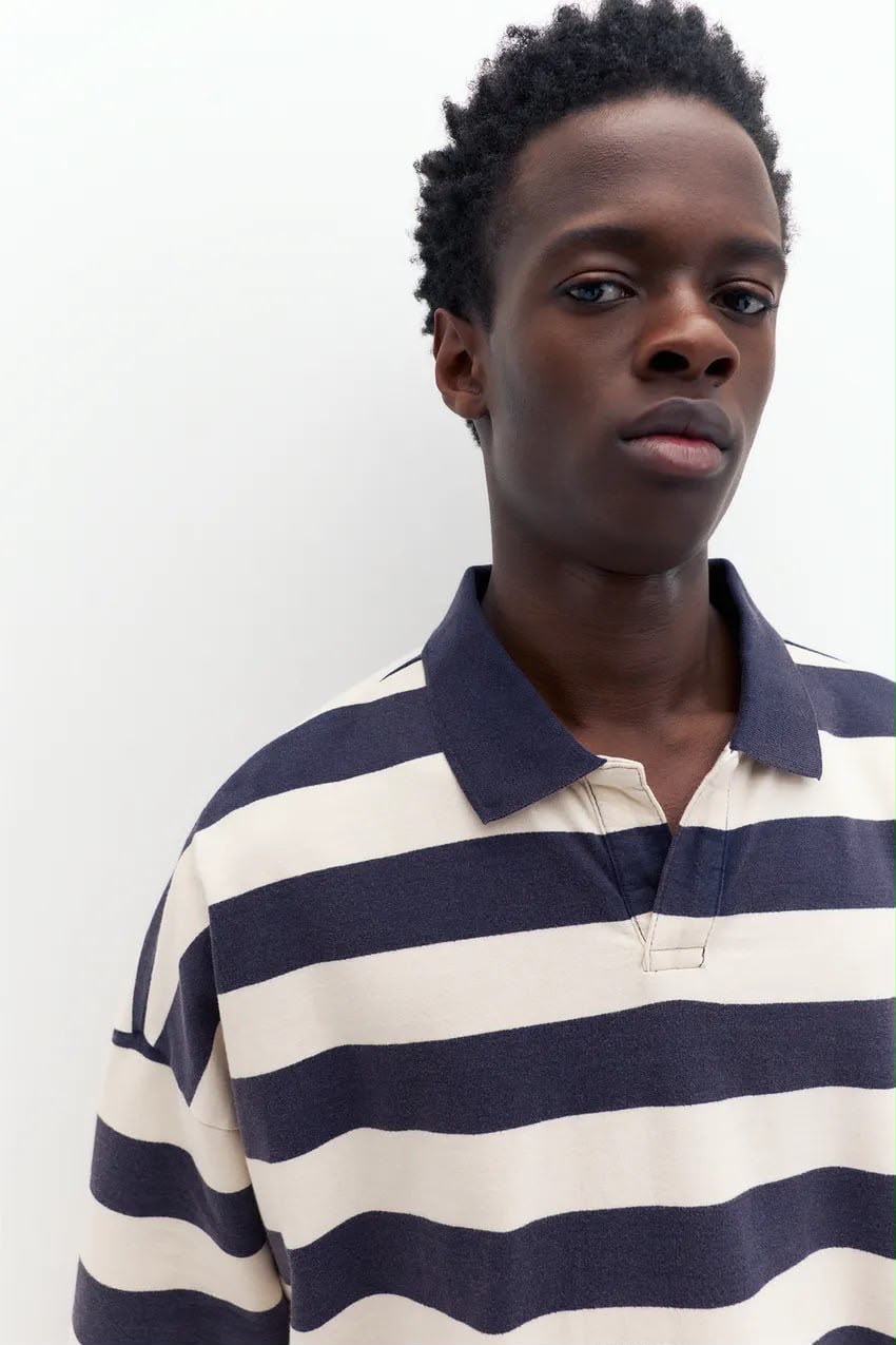 Bull & Bear Short Sleeve T-Shirt – Navy Blue & White